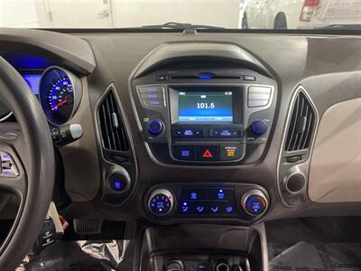2015 Hyundai TUCSON GLS   - Photo 11 - Mesa, AZ 85201