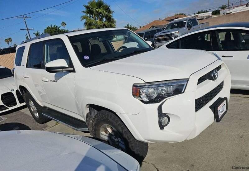 2016 Toyota 4Runner SR5  