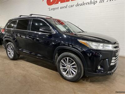 2018 Toyota Highlander XLE   - Photo 2 - Mesa, AZ 85201