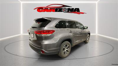 2017 Toyota Highlander LE   - Photo 3 - Mesa, AZ 85201