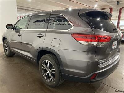 2017 Toyota Highlander LE - Photo 6 - Mesa, AZ 85201