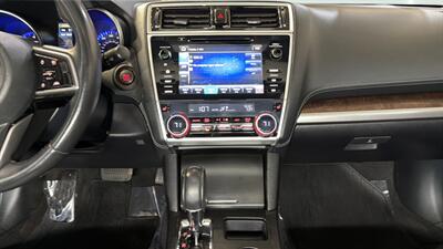 2018 Subaru Outback 3.6R Limited   - Photo 14 - Mesa, AZ 85201