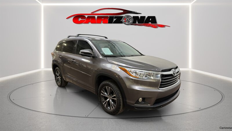 2016 Toyota Highlander XLE V6  