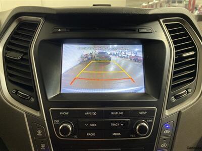 2017 Hyundai SANTA FE SE   - Photo 16 - Mesa, AZ 85201