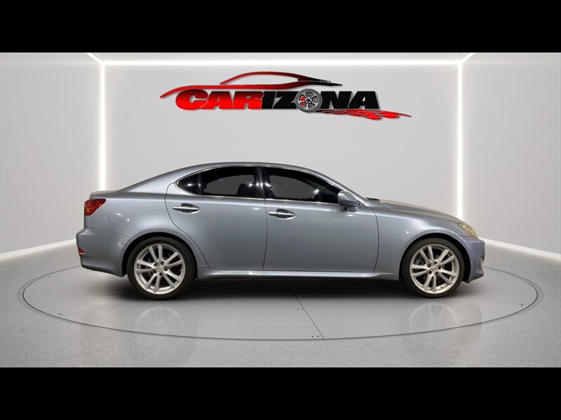 2006 Lexus IS 250's photo