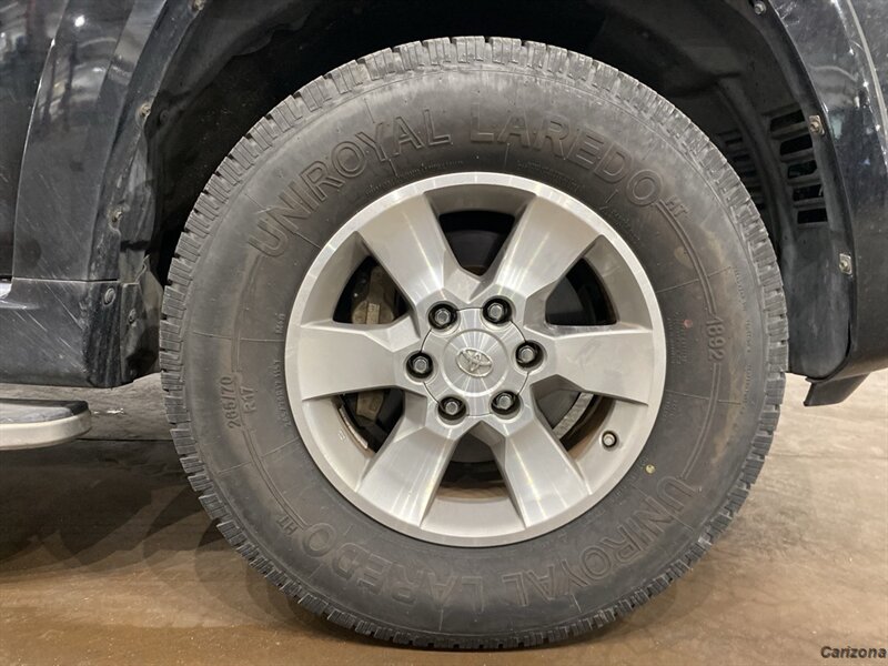 2011 Toyota 4Runner SR5 - Photo 17 - Mesa, AZ 85201