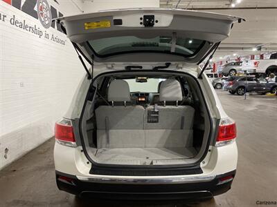 2013 Toyota Highlander   - Photo 5 - Mesa, AZ 85201