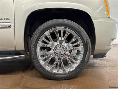 2013 Cadillac Escalade   - Photo 14 - Mesa, AZ 85201