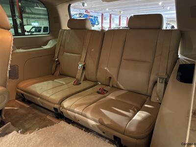 2013 Cadillac Escalade   - Photo 8 - Mesa, AZ 85201