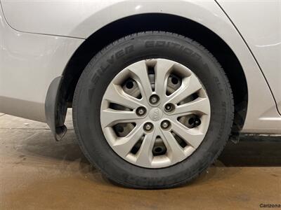 2012 Kia Forte EX   - Photo 15 - Mesa, AZ 85201