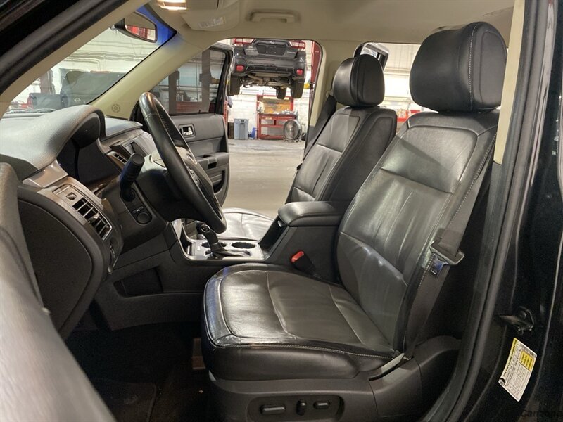 2013 Ford Flex Limited - Photo 9 - Mesa, AZ 85201