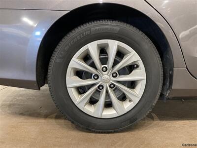 2017 Toyota Camry LE   - Photo 16 - Mesa, AZ 85201