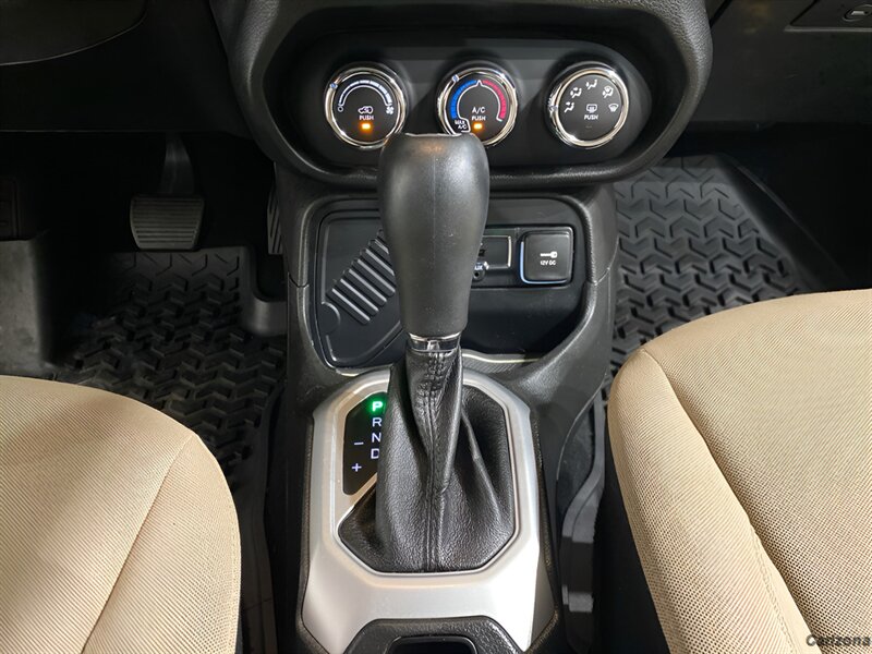 2016 Jeep Renegade Sport - Photo 17 - Mesa, AZ 85201
