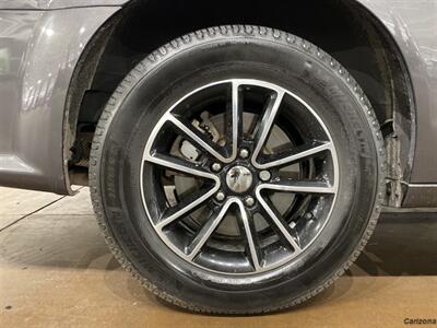 2015 Dodge Grand Caravan SXT   - Photo 17 - Mesa, AZ 85201