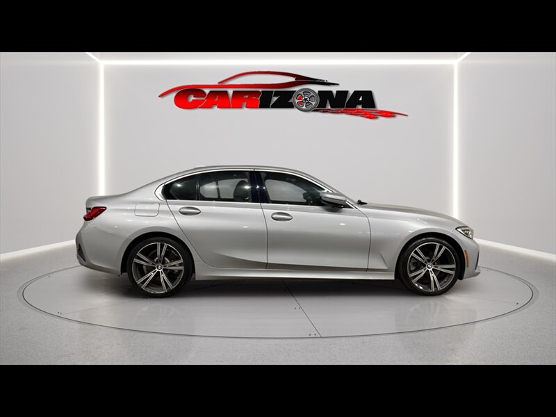 2019 BMW 3 Series 330i's photo