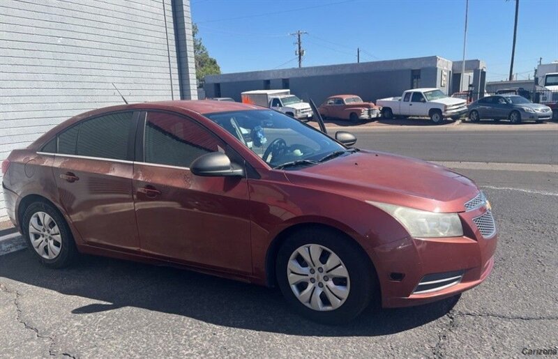 2012 Chevrolet Cruze LS  