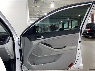 2015 Kia Optima EX   - Photo 11 - Mesa, AZ 85201