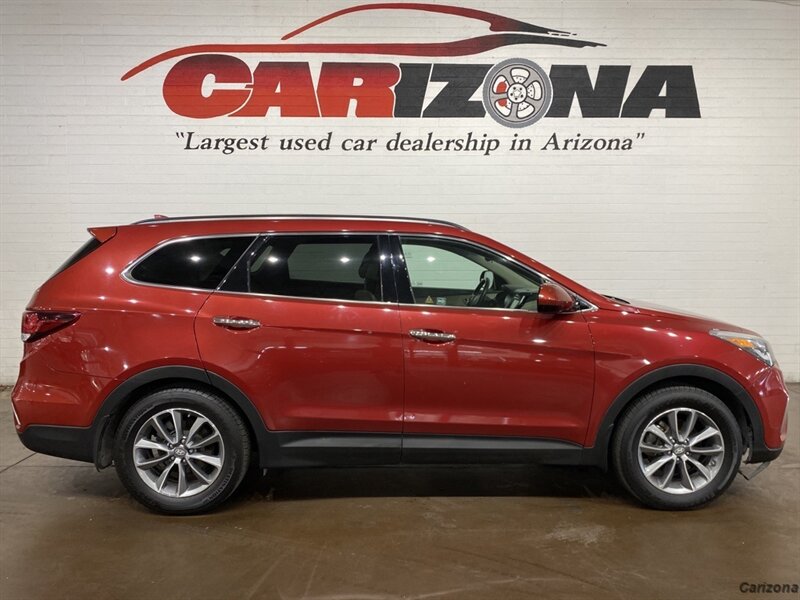 2018 Hyundai SANTA FE SE  