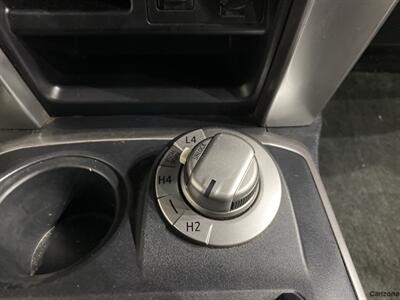 2014 Toyota 4Runner SR5 - Photo 17 - Mesa, AZ 85201