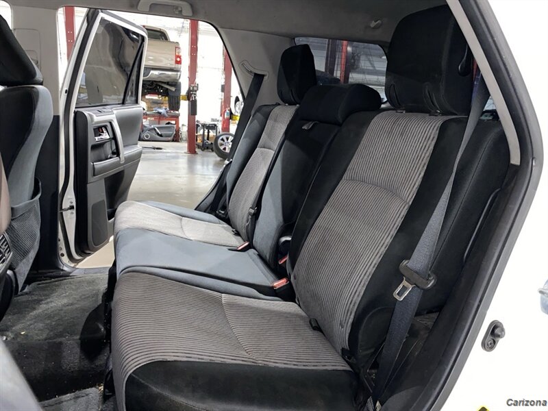 2014 Toyota 4Runner SR5 - Photo 13 - Mesa, AZ 85201