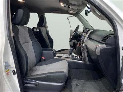 2014 Toyota 4Runner Limited   - Photo 11 - Mesa, AZ 85201