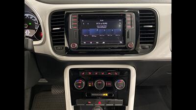 2019 Volkswagen Beetle-Classic 2.0T SE   - Photo 16 - Mesa, AZ 85201