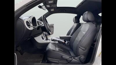 2019 Volkswagen Beetle-Classic 2.0T SE   - Photo 10 - Mesa, AZ 85201