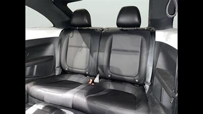 2019 Volkswagen Beetle-Classic 2.0T SE   - Photo 13 - Mesa, AZ 85201