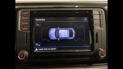 2019 Volkswagen Beetle-Classic 2.0T SE   - Photo 18 - Mesa, AZ 85201