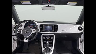 2019 Volkswagen Beetle-Classic 2.0T SE   - Photo 14 - Mesa, AZ 85201