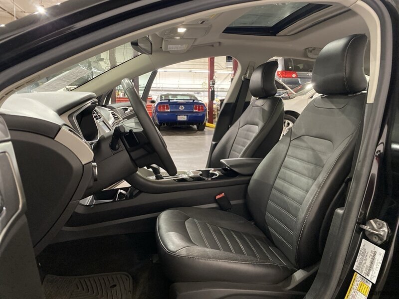 2015 Ford Fusion SE   - Photo 9 - Mesa, AZ 85201