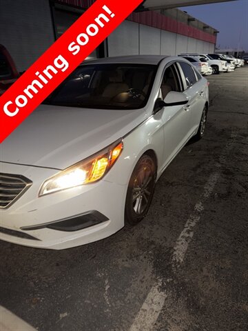 2016 Hyundai SONATA - Photo 1 - Mesa, AZ 85201