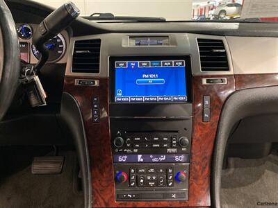 2011 Cadillac Escalade Premium   - Photo 12 - Mesa, AZ 85201