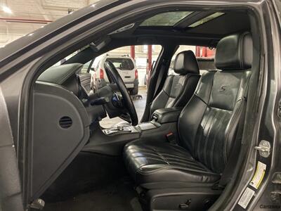 2016 Chrysler 300 Series S   - Photo 9 - Mesa, AZ 85201