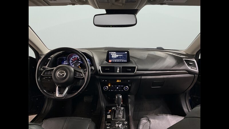2017 Mazda Mazda3 Grand Touring - Photo 14 - Mesa, AZ 85201