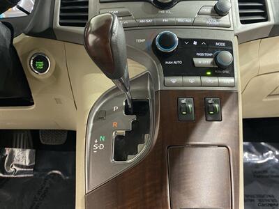 2009 Toyota Venza AWD V6 - Photo 14 - Mesa, AZ 85201