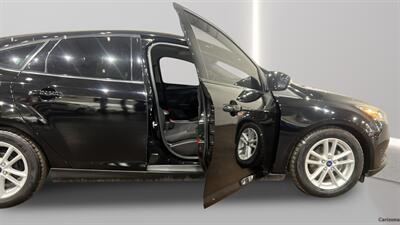 2017 Ford Focus SE - Photo 17 - Mesa, AZ 85201