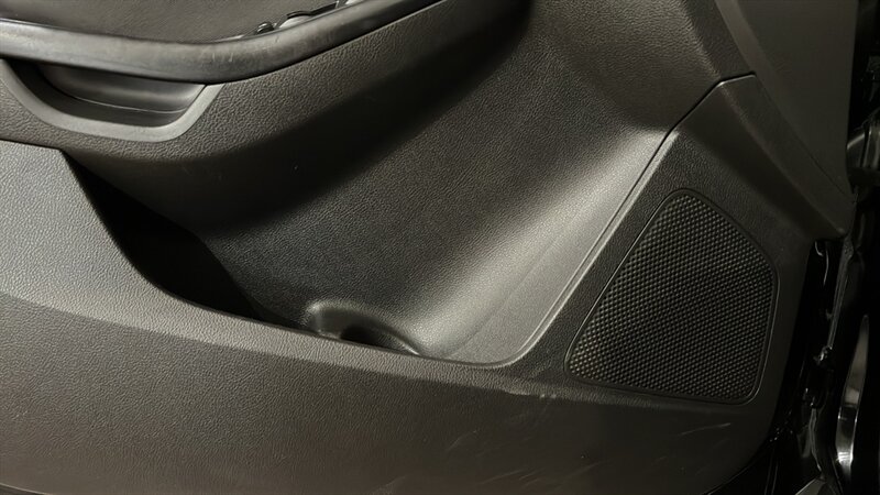 2017 Ford Focus SE - Photo 21 - Mesa, AZ 85201