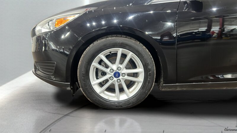 2017 Ford Focus SE - Photo 36 - Mesa, AZ 85201