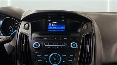 2017 Ford Focus SE - Photo 25 - Mesa, AZ 85201