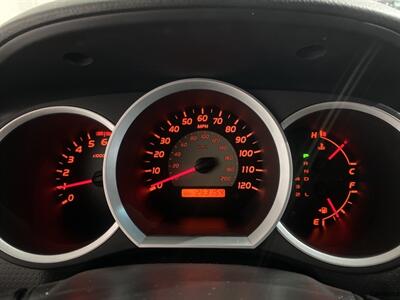 2005 Toyota Tacoma PreRunner V6   - Photo 12 - Mesa, AZ 85201