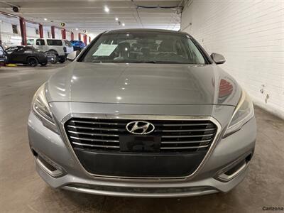 2017 Hyundai SONATA Hybrid Limited   - Photo 8 - Mesa, AZ 85201