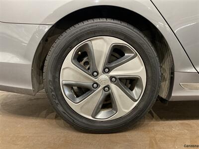 2017 Hyundai SONATA Hybrid Limited   - Photo 16 - Mesa, AZ 85201