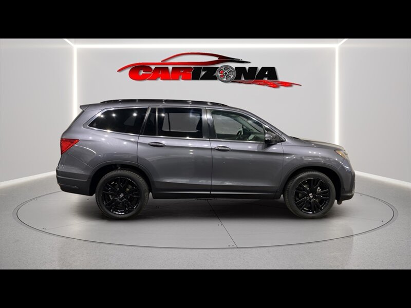2021 Honda Pilot SE's photo