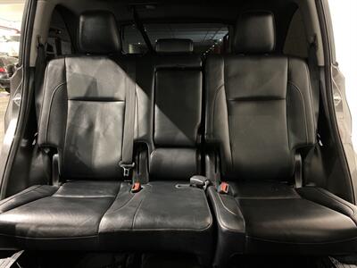 2018 Toyota Highlander XLE   - Photo 10 - Mesa, AZ 85201