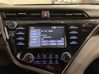 2018 Toyota Camry LE   - Photo 13 - Mesa, AZ 85201