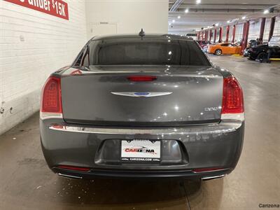 2018 Chrysler 300 Series Limited   - Photo 4 - Mesa, AZ 85201