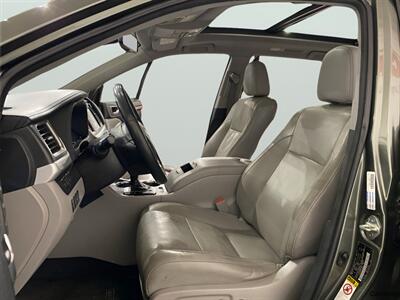 2015 Toyota Highlander Limited   - Photo 9 - Mesa, AZ 85201