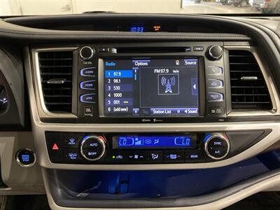 2015 Toyota Highlander Limited   - Photo 14 - Mesa, AZ 85201