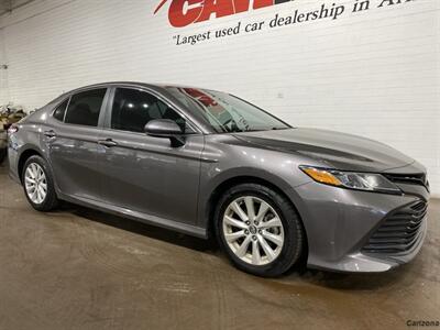 2018 Toyota Camry LE   - Photo 2 - Mesa, AZ 85201